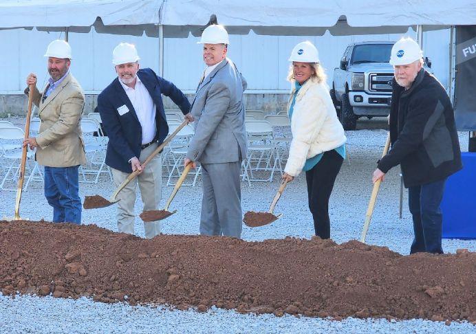 Dot Foods celebrates warehouse expansion: $13.9 million project to add 35 new jobs